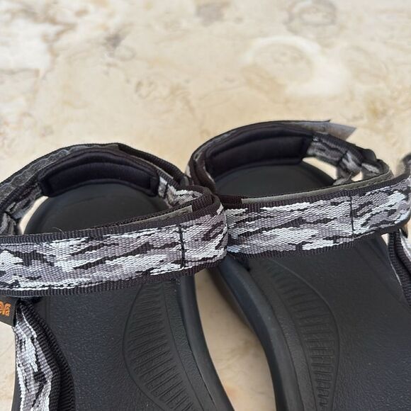 Teva Hurricane XLT2 Women’s Sandals - As New - Picture 8 of 11